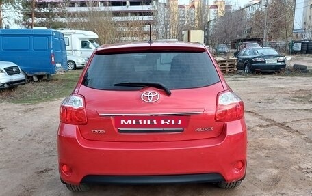 Toyota Auris II, 2011 год, 1 330 000 рублей, 6 фотография