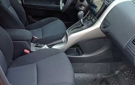 Toyota Auris II, 2011 год, 1 330 000 рублей, 9 фотография