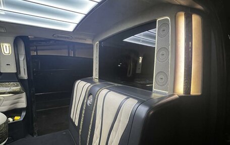 Mercedes-Benz V-Класс, 2022 год, 14 500 000 рублей, 8 фотография
