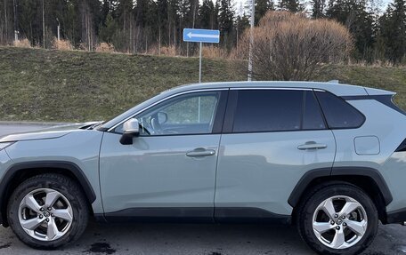 Toyota RAV4, 2022 год, 3 590 000 рублей, 3 фотография