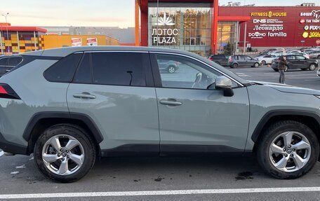 Toyota RAV4, 2022 год, 3 590 000 рублей, 7 фотография