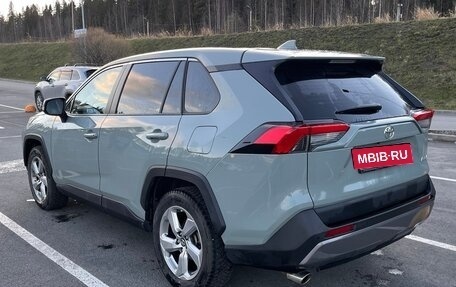 Toyota RAV4, 2022 год, 3 590 000 рублей, 4 фотография