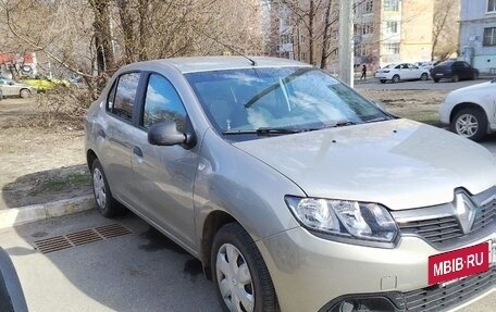 Renault Logan II, 2015 год, 998 000 рублей, 4 фотография