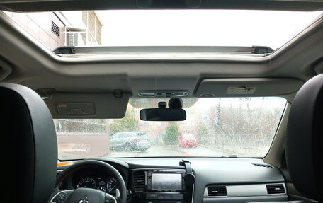 Mitsubishi Outlander III рестайлинг 3, 2014 год, 1 770 000 рублей, 9 фотография