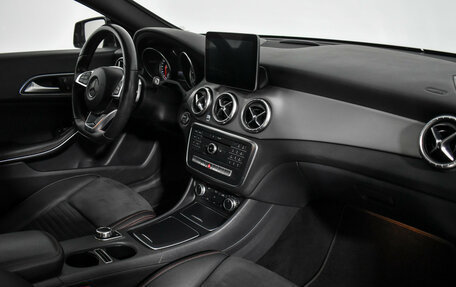 Mercedes-Benz CLA, 2016 год, 2 100 000 рублей, 13 фотография