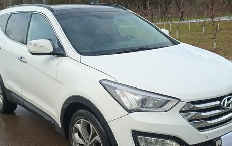 Hyundai Santa Fe III рестайлинг, 2013 год, 1 700 000 рублей, 2 фотография
