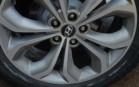 Hyundai Santa Fe III рестайлинг, 2013 год, 1 700 000 рублей, 17 фотография