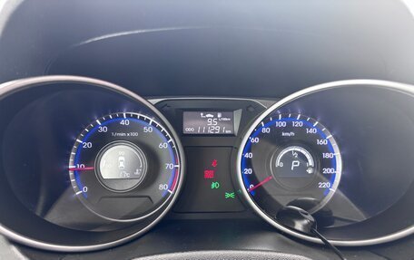 Hyundai ix35 I рестайлинг, 2011 год, 1 400 000 рублей, 10 фотография