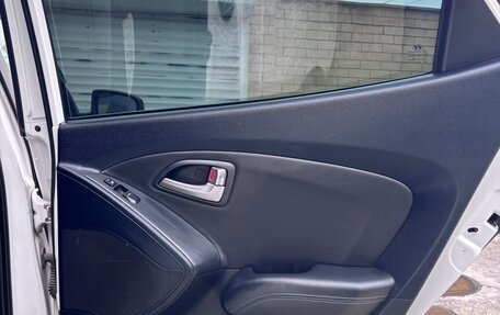 Hyundai ix35 I рестайлинг, 2011 год, 1 400 000 рублей, 18 фотография