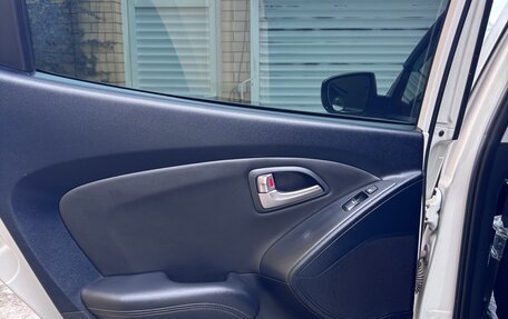 Hyundai ix35 I рестайлинг, 2011 год, 1 400 000 рублей, 16 фотография