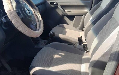 Volkswagen Caddy III рестайлинг, 2010 год, 700 000 рублей, 7 фотография