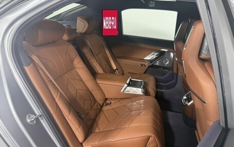 BMW 7 серия, 2025 год, 27 600 000 рублей, 21 фотография