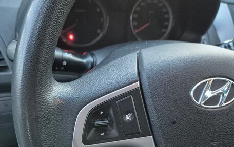 Hyundai Solaris II рестайлинг, 2016 год, 895 000 рублей, 7 фотография