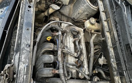 Toyota bB I рестайлинг, 2003 год, 550 000 рублей, 8 фотография