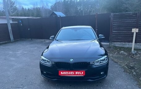 BMW 3 серия, 2017 год, 2 432 000 рублей, 3 фотография