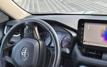 Toyota RAV4, 2019 год, 2 520 000 рублей, 11 фотография