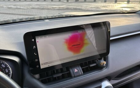 Toyota RAV4, 2019 год, 2 520 000 рублей, 16 фотография