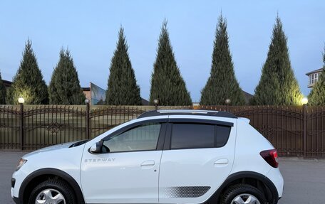 Renault Sandero II рестайлинг, 2017 год, 895 000 рублей, 18 фотография