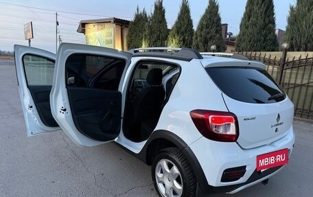 Renault Sandero II рестайлинг, 2017 год, 895 000 рублей, 13 фотография