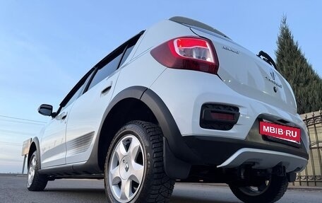 Renault Sandero II рестайлинг, 2017 год, 895 000 рублей, 17 фотография