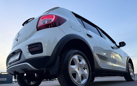 Renault Sandero II рестайлинг, 2017 год, 895 000 рублей, 27 фотография