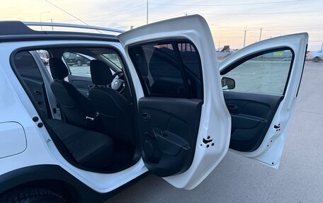 Renault Sandero II рестайлинг, 2017 год, 895 000 рублей, 36 фотография