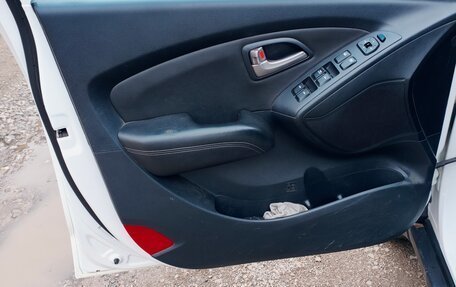 Hyundai ix35 I рестайлинг, 2011 год, 1 150 000 рублей, 15 фотография