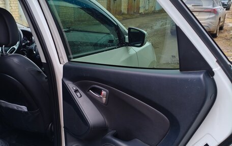 Hyundai ix35 I рестайлинг, 2011 год, 1 150 000 рублей, 16 фотография