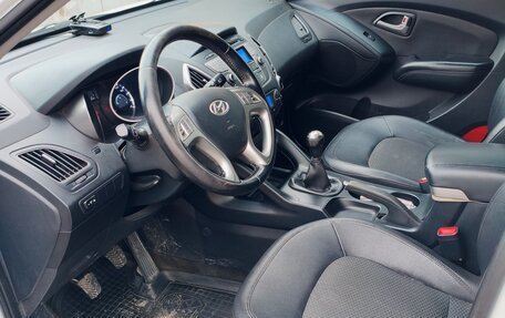 Hyundai ix35 I рестайлинг, 2011 год, 1 150 000 рублей, 9 фотография