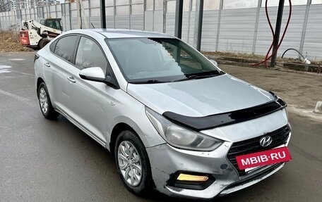 Hyundai Solaris II рестайлинг, 2018 год, 890 000 рублей, 3 фотография