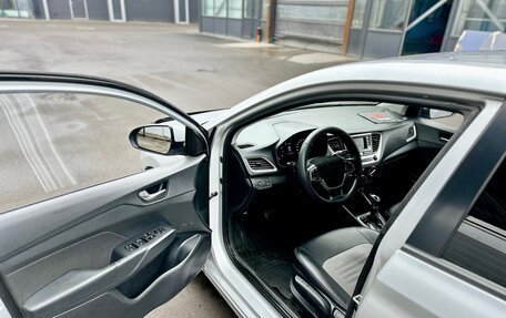 Hyundai Solaris II рестайлинг, 2018 год, 890 000 рублей, 10 фотография