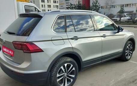 Volkswagen Tiguan II, 2019 год, 2 790 000 рублей, 4 фотография