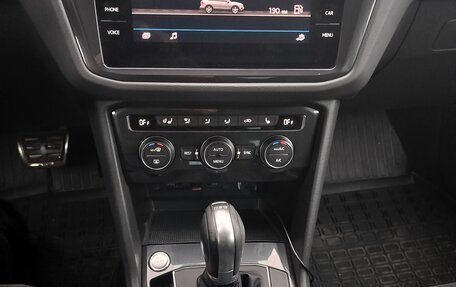 Volkswagen Tiguan II, 2019 год, 2 790 000 рублей, 10 фотография