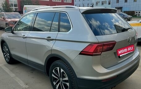 Volkswagen Tiguan II, 2019 год, 2 790 000 рублей, 6 фотография
