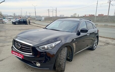 Infiniti QX70, 2016 год, 2 700 000 рублей, 2 фотография