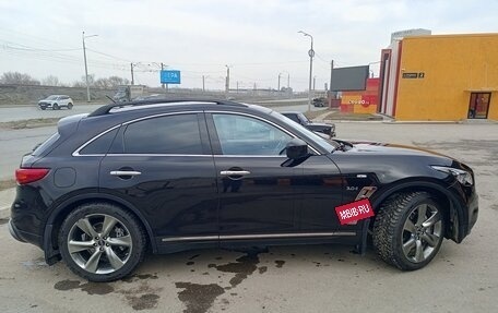 Infiniti QX70, 2016 год, 2 700 000 рублей, 6 фотография