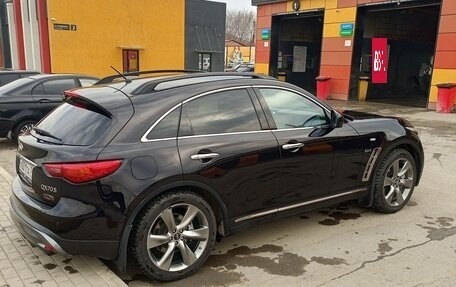 Infiniti QX70, 2016 год, 2 700 000 рублей, 7 фотография