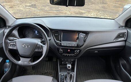 Hyundai Solaris II рестайлинг, 2019 год, 5 фотография