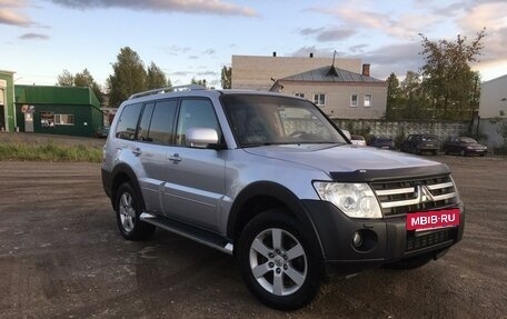 Mitsubishi Pajero IV, 2007 год, 1 650 000 рублей, 2 фотография