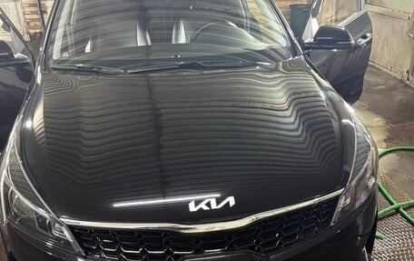 KIA Rio IV, 2022 год, 2 120 000 рублей, 2 фотография