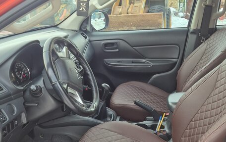 Mitsubishi L200 IV рестайлинг, 2019 год, 2 100 000 рублей, 6 фотография