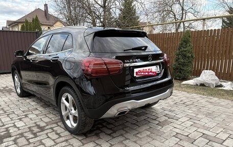 Mercedes-Benz GLA, 2018 год, 3 049 000 рублей, 9 фотография