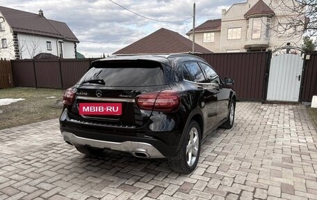 Mercedes-Benz GLA, 2018 год, 3 049 000 рублей, 8 фотография