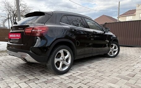 Mercedes-Benz GLA, 2018 год, 3 049 000 рублей, 10 фотография