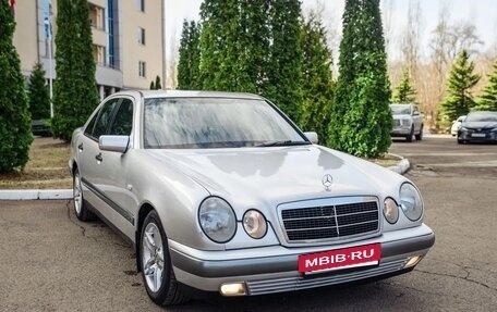 Mercedes-Benz E-Класс, 1996 год, 750 000 рублей, 11 фотография