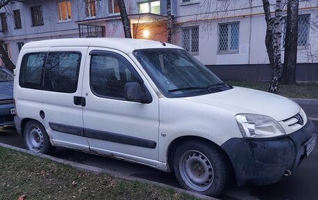 Peugeot Partner II рестайлинг 2, 2010 год, 289 000 рублей, 2 фотография