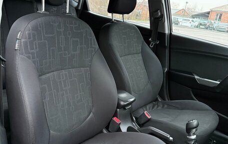 KIA Rio III рестайлинг, 2015 год, 870 000 рублей, 16 фотография