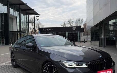 BMW 5 серия, 2020 год, 6 350 000 рублей, 2 фотография