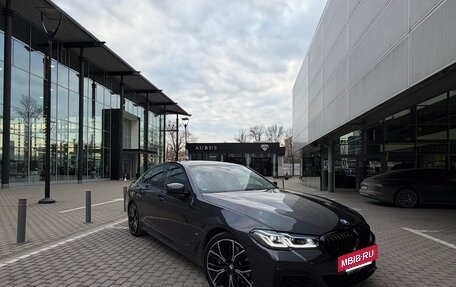 BMW 5 серия, 2020 год, 6 350 000 рублей, 3 фотография