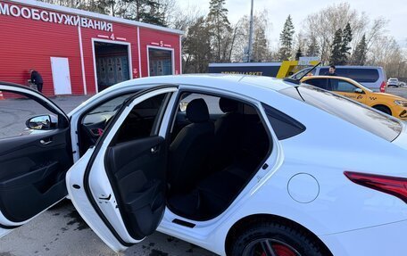 Hyundai Solaris II рестайлинг, 2019 год, 1 600 000 рублей, 8 фотография